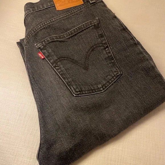 Levi’s Ribcage Straight - Picture 4 of 5